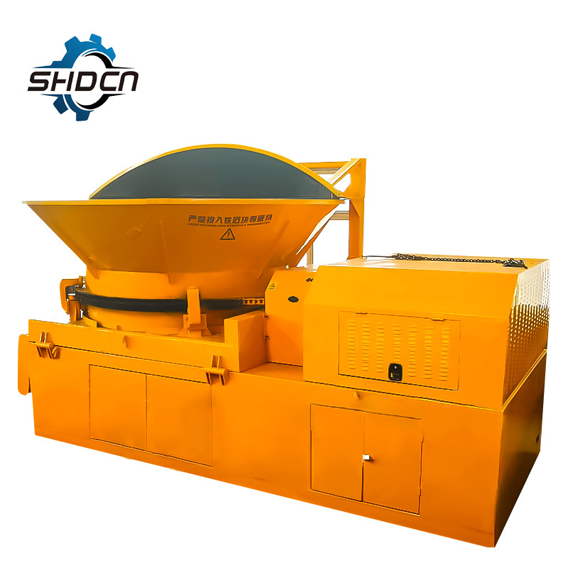 Diesel-Driven Mobile Waste Wood Crusher Trunk Grinder on Sale