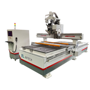 China ATC CNC Router 1325 3d spindle wood cutting machine circular saw door cabinet cutting machine