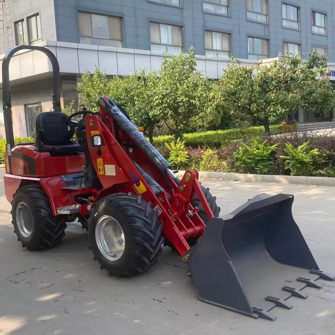 TH180 New Loader 1t 2t mini Wheel loader with CE mini front end tractor for sale