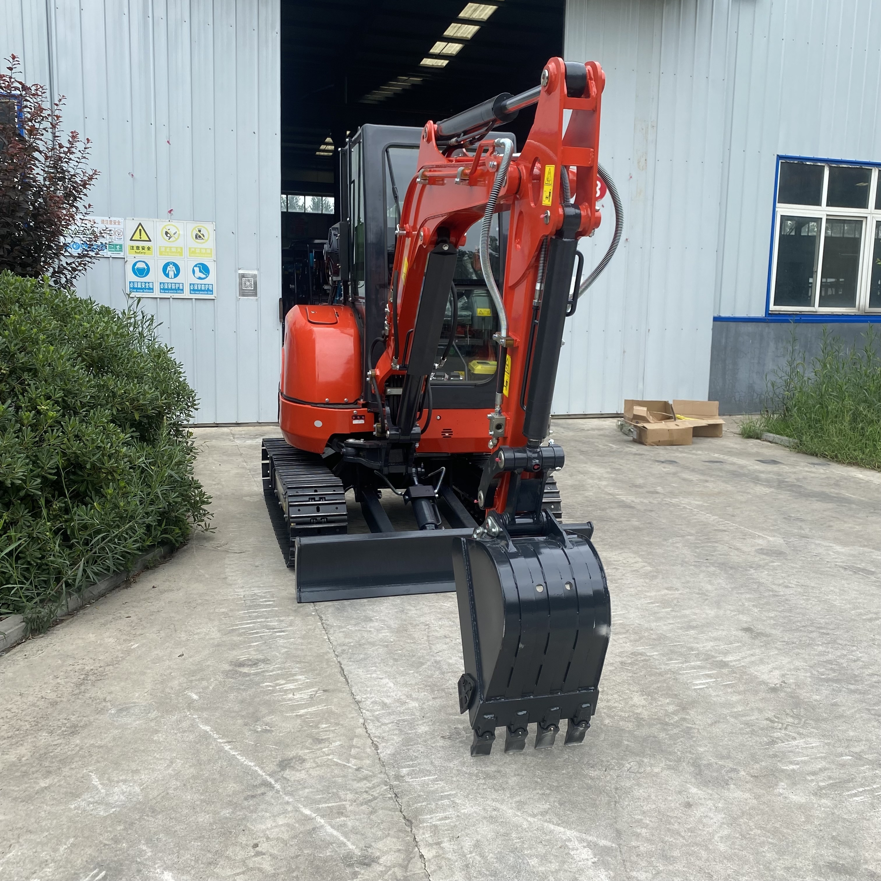 TOHO Mini Excavators 3 Ton Digger Cab EPA EURO 5 Standard Digger For Sale Free Aftersales Service Cheap Mini Excavator P