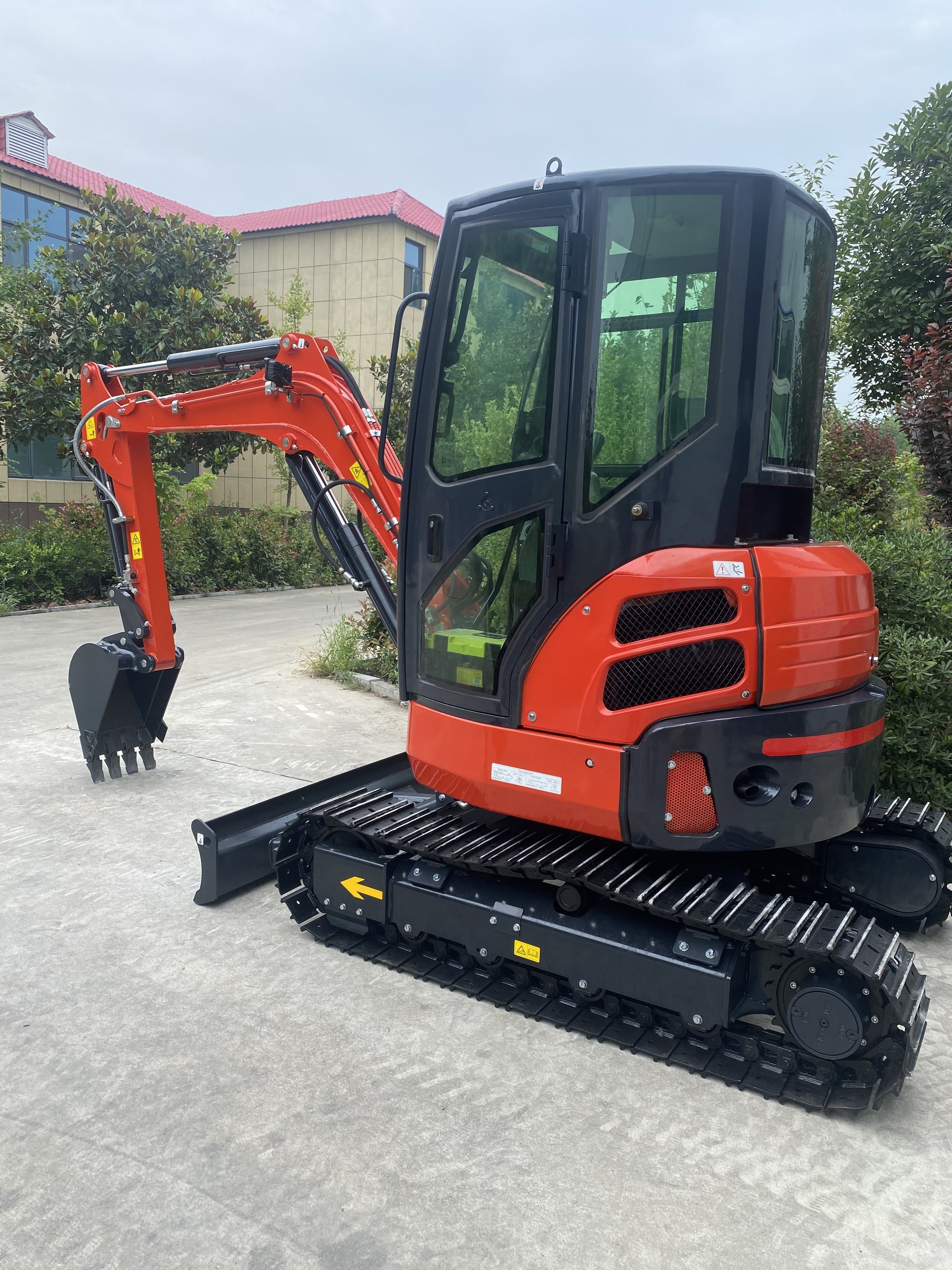 TOHO Mini Excavators 3 Ton Digger Cab EPA EURO 5 Standard Digger For Sale Free Aftersales Service Cheap Mini Excavator P