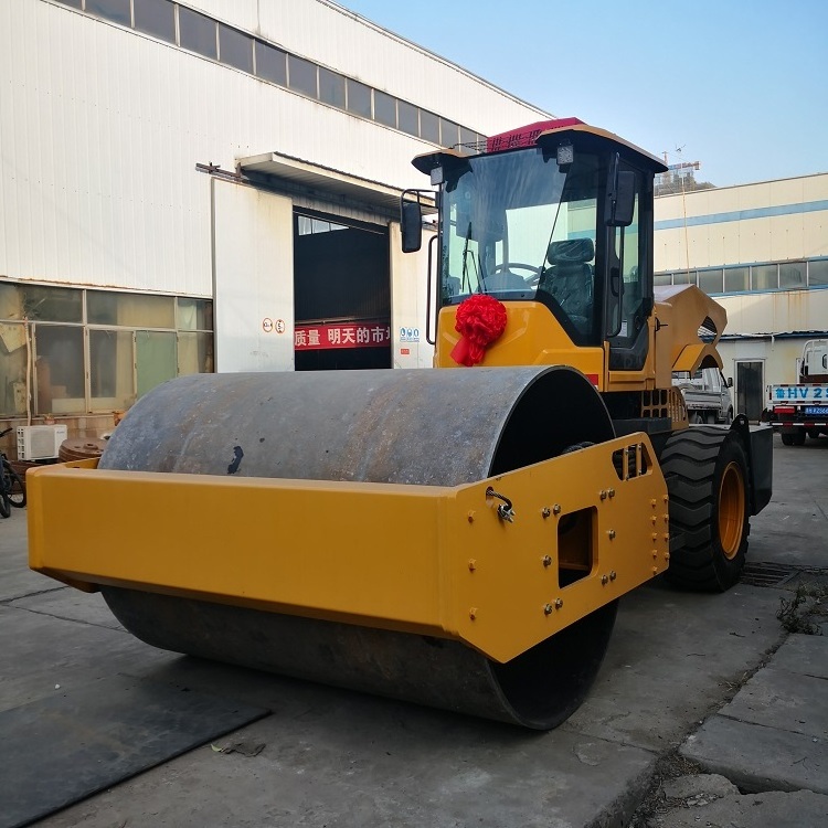 High Quality China Brand Diesel Engine Pneumatic Tire Road Roller THD10T New Road Compactor Low Price