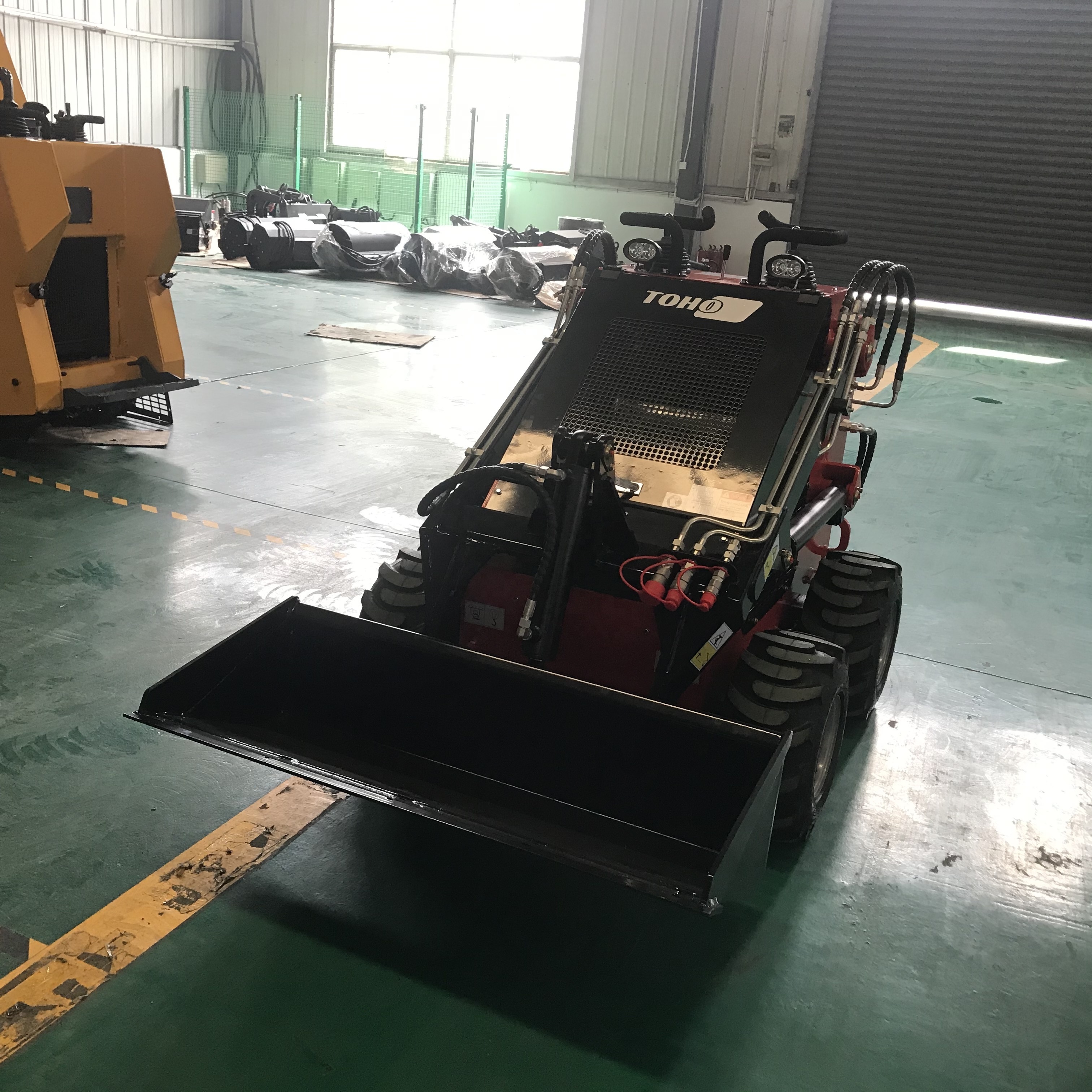 23HP gasoline EPA engine Mini multifunctional tire loader Multifunction Snow Removal machinery small skid steer loader