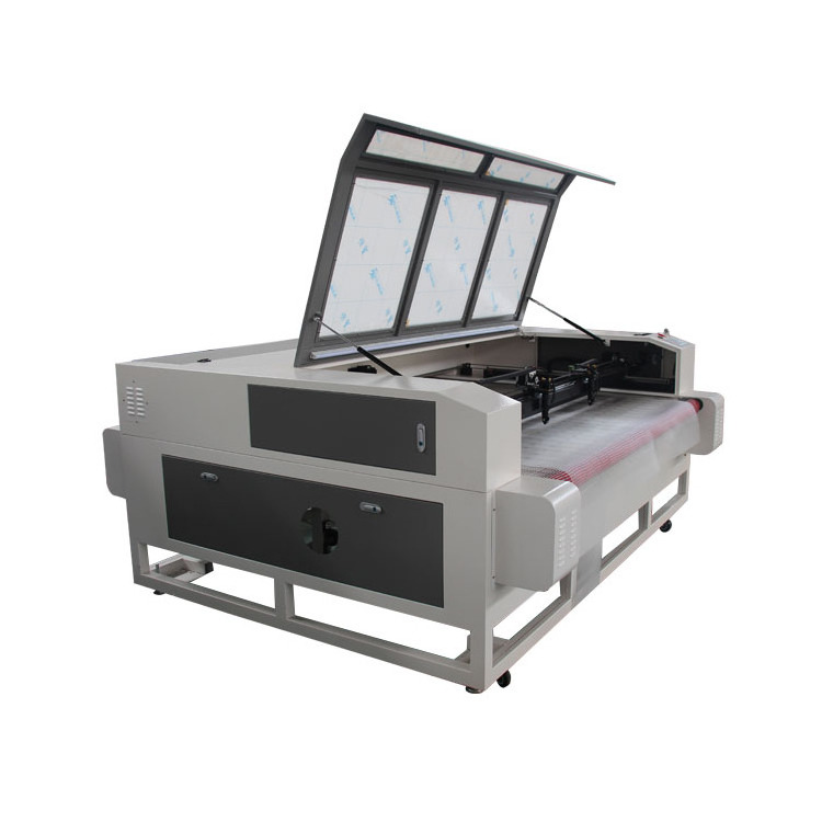 1600x1200mm co2 Fabric textile garment cloth digital laser cutting machine for costumes