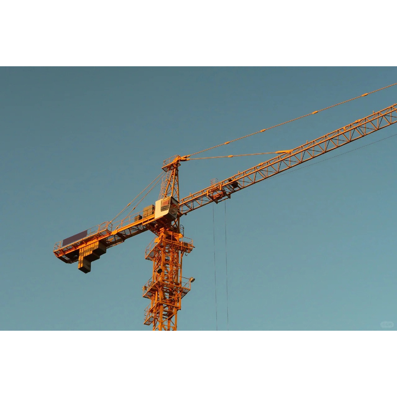 Efficient Operation QTZ100-6013 Topkit Tower Crane