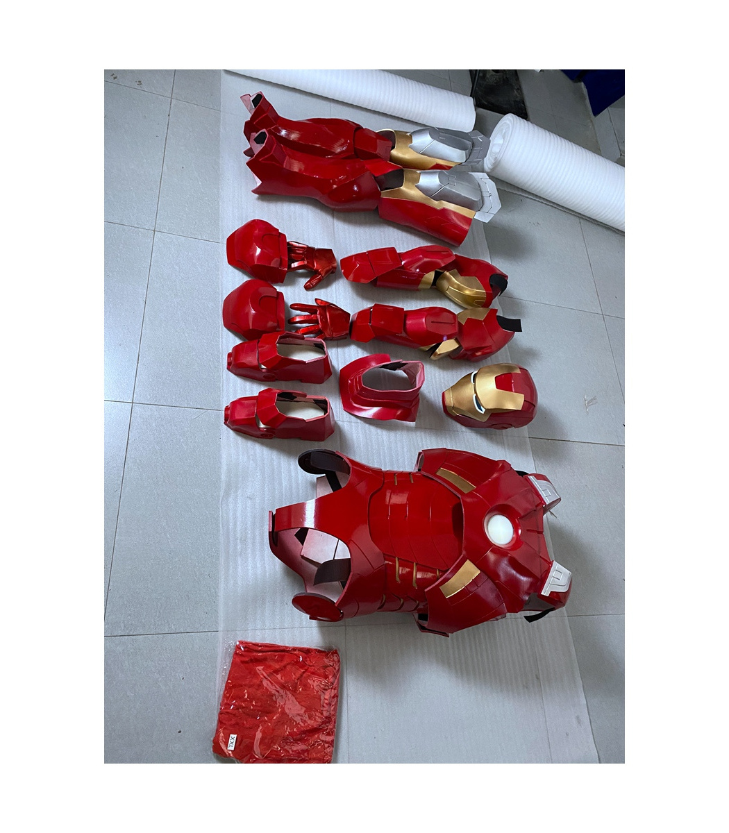 Hot Selling Good Quality Realistic Wearable Figure Cosplay Realistic Adult Costume Adult Robot Toy