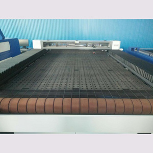 1325 Auto feeding function laser cutting machine with roller for cutting fabric, textile, clothes