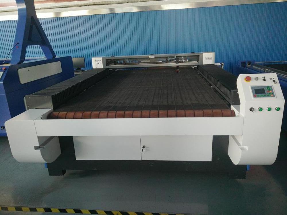 1325 Auto feeding function laser cutting machine with roller for cutting fabric, textile, clothes