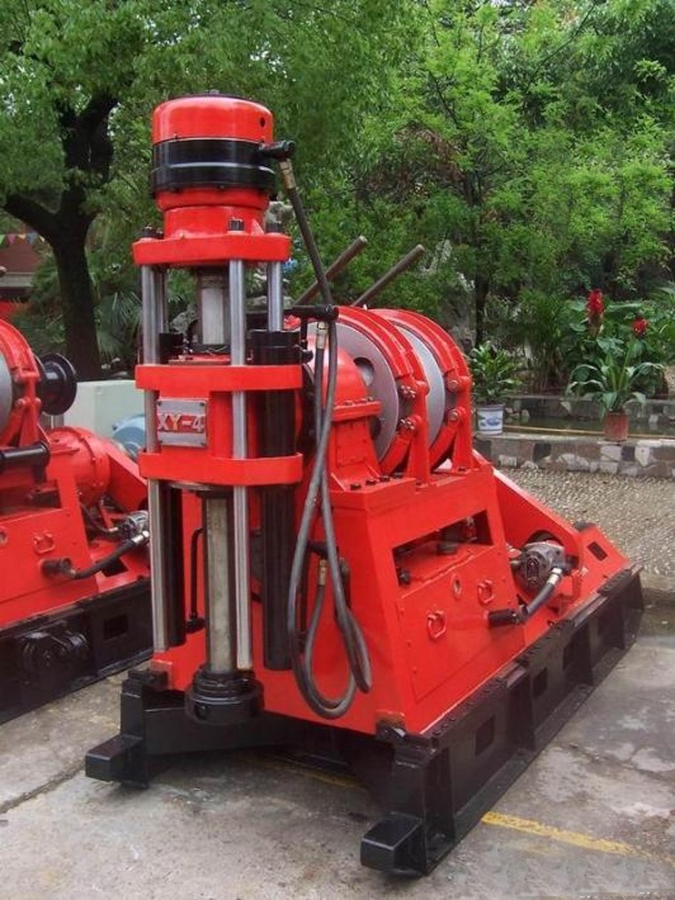 Well Drilling Rig 150m Small 100m 200m Water Borehole Well Drilling Rig Machine Crawler Drilling Rig