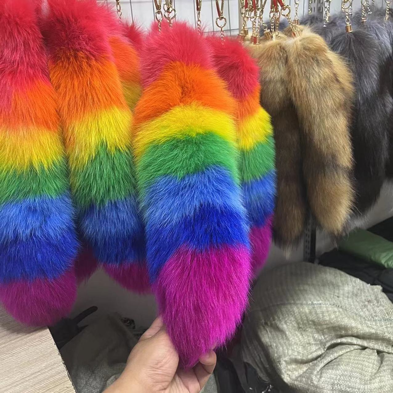 Wholesale Natural 25-40cm fluffy fashionable Fairy Real Fox Fur Tail Plush Keychains toys bag charms