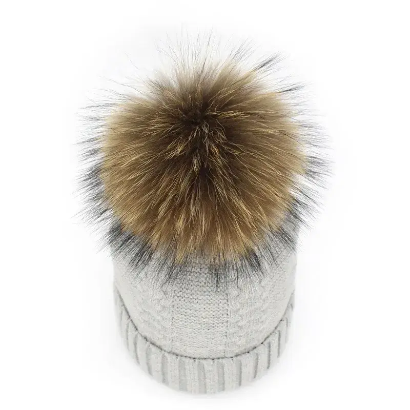 2023 natural   knitted fur ball pom pom hat  for woman fox hair ball in fashion winter warm hat woman