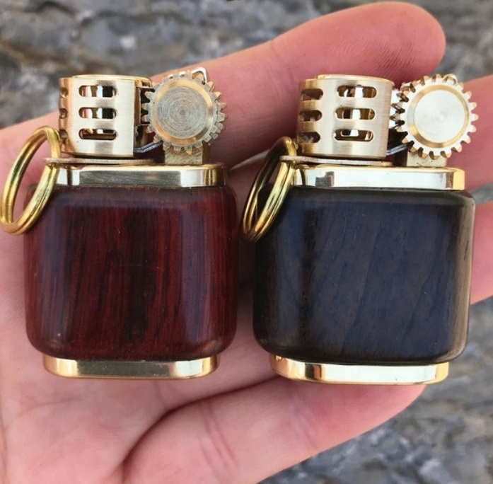 Min Size Keychain kerosene Flint Wood lighter Custom Logo Lighter Metal Gas Cigar Windproof Cigarette Oil Lighter