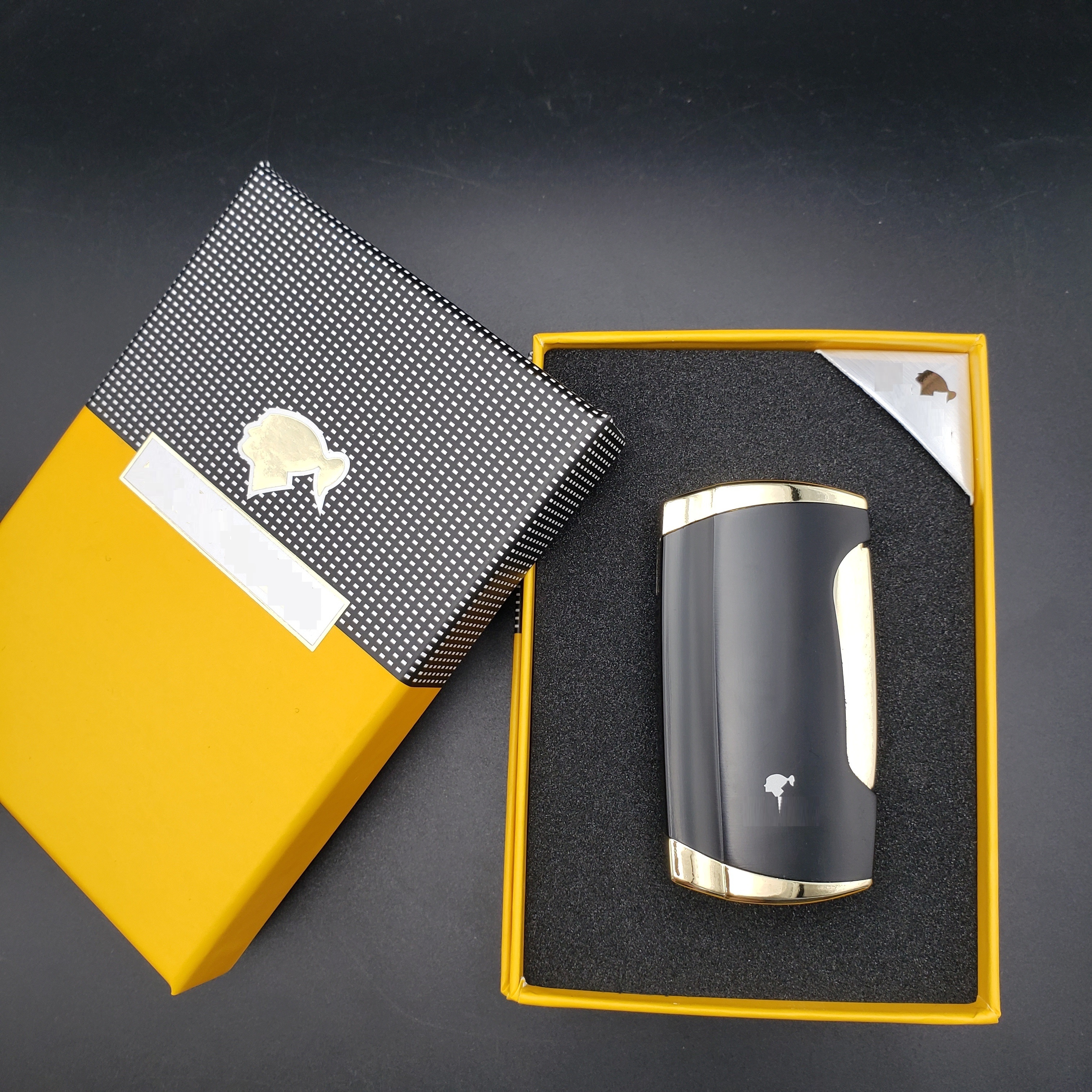 Luxury 2 Jet Refillable Butane Gas Custom Wholesale logo Torch Flame Lighter Briquet Feuerzeug For Smoke Cigar Custom Logo