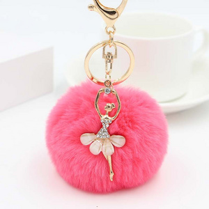 New Arrival Fashion Dance Girl Fur Keychain Ball Key Chain Fluffy Fur Pom Pom Keychain Car Bag Key Ring