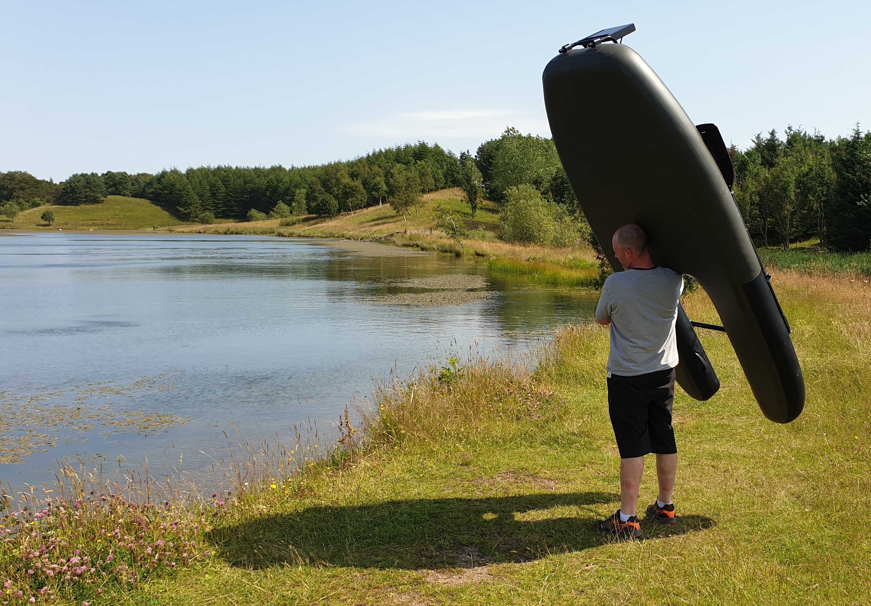 Manufacturer Floating fishing raft belly boat small fishing boat with motor for one person