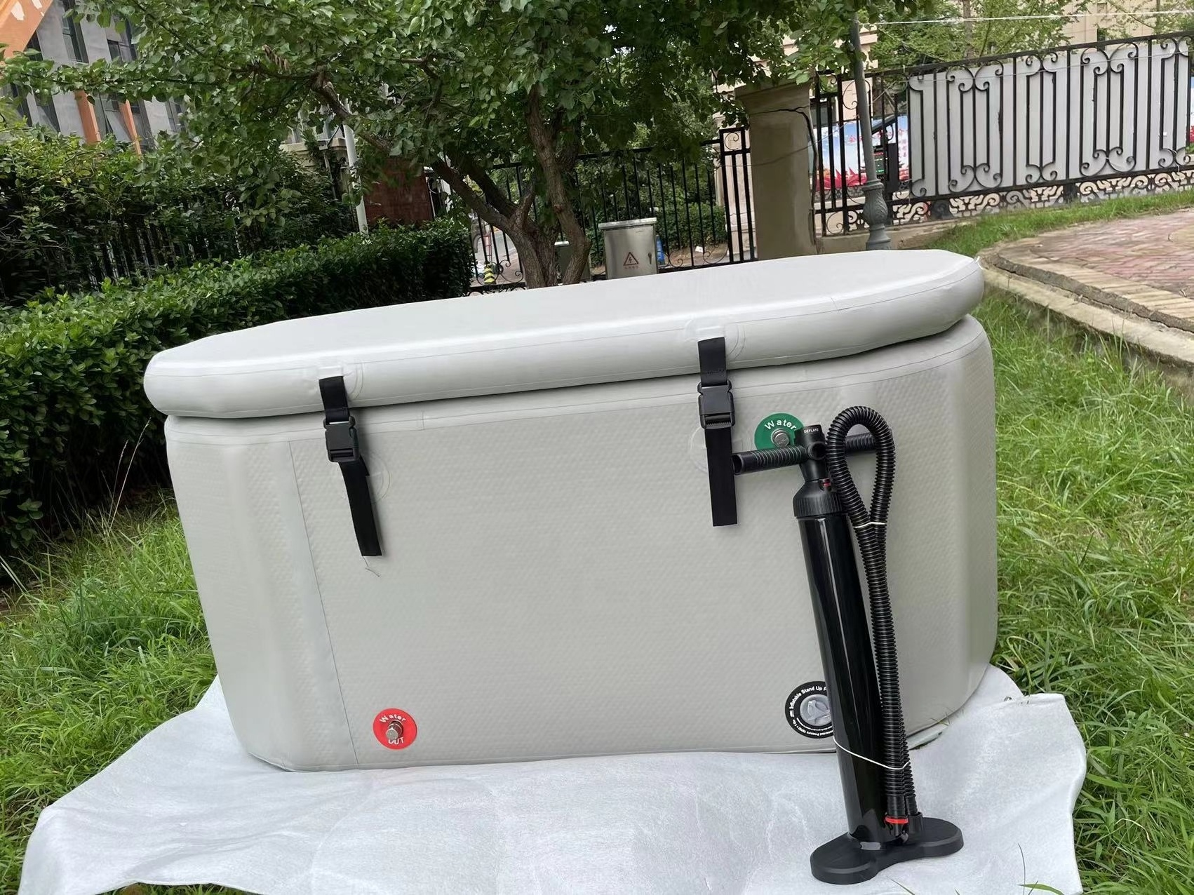 Drop Shipping Cold plunge tub outdoor with 304 Stainless steel connectors as water in and water out mouth