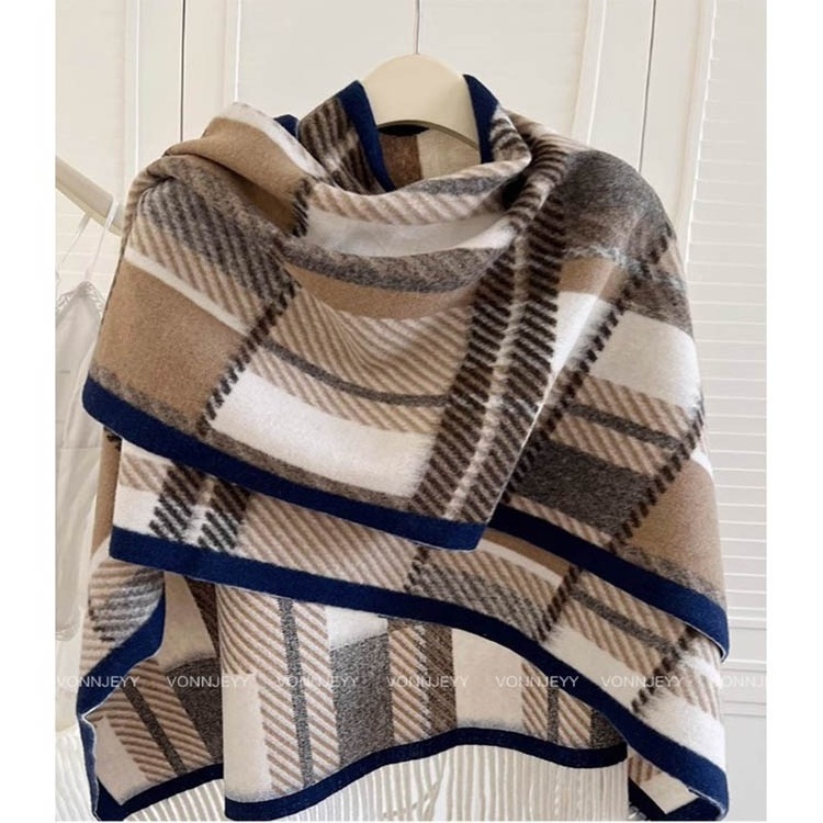 Wholesale fashion woven comfortable plaid blanket shawl for winter checkered shawls ponchos for women