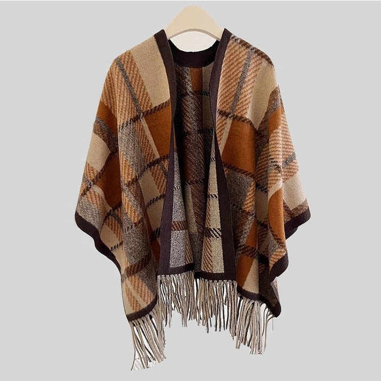 Wholesale fashion woven comfortable plaid blanket shawl for winter checkered shawls ponchos for women