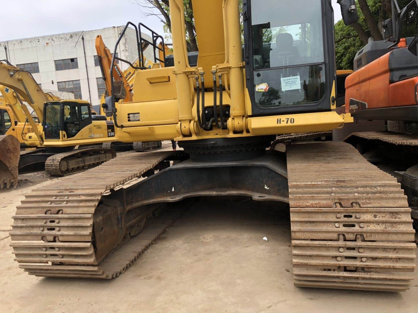 Japan Used Komatsu Excavators PC490-lc 360 50 35 55 120 300 60 70 200 210 220 230 240 Crawler Excavators For Construction Works