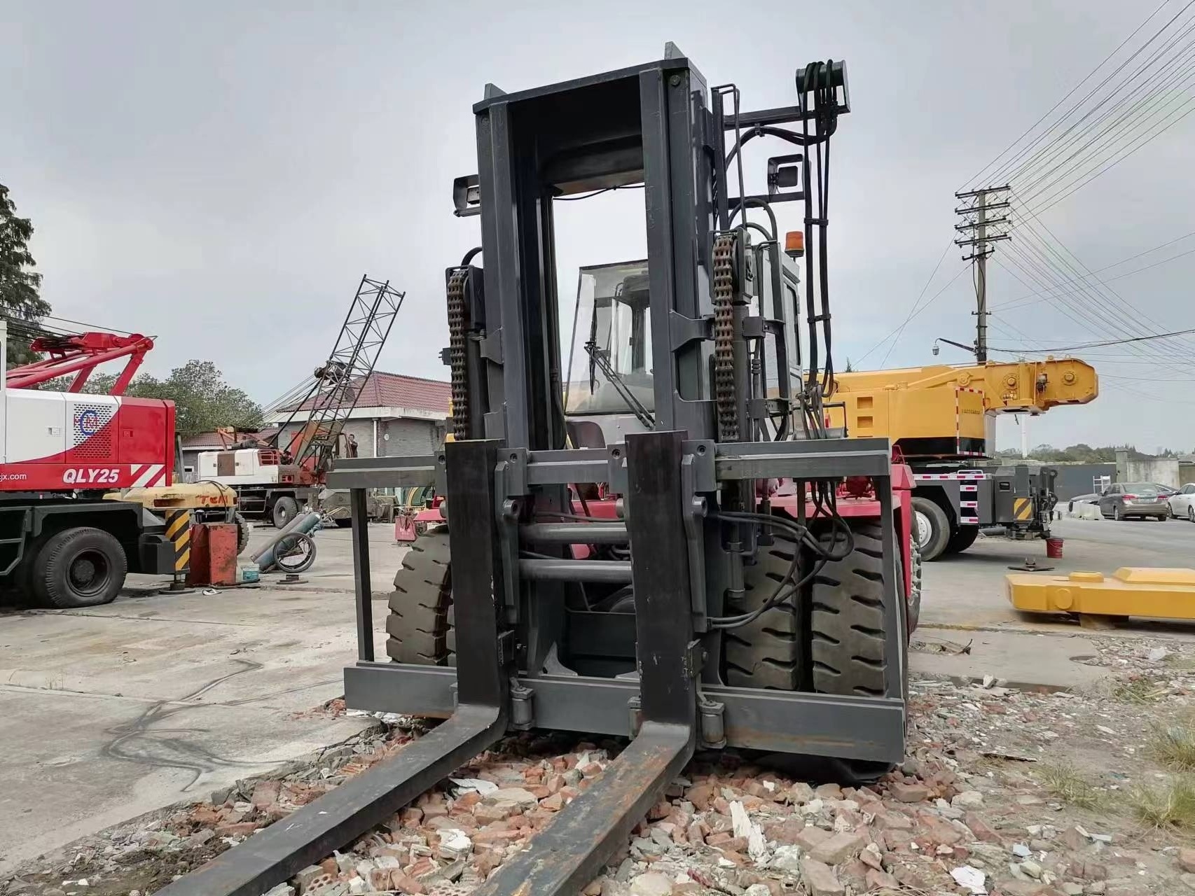 Used original Sweden good price Kalmar 25 diesel forklift 25ton heavy lifting truck in good condition earth moving equipment