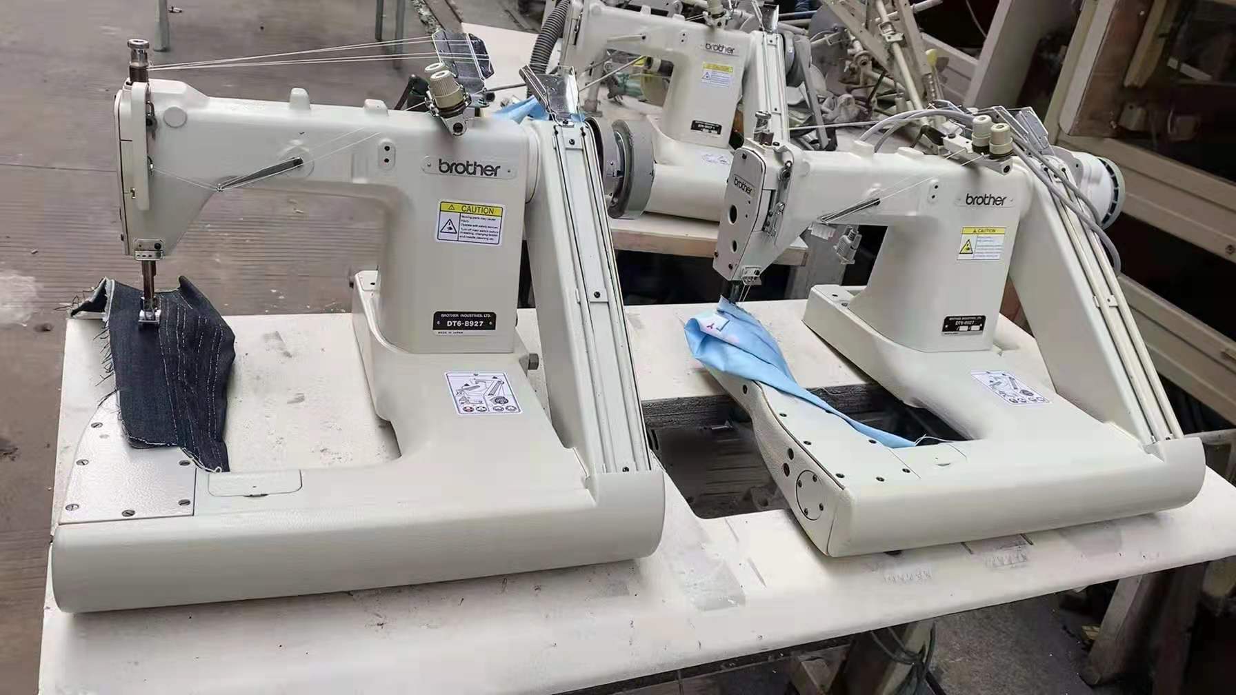 DIRECT DRIVE FOUR NEEDLE SIX THREADS FEED -OFF- THE -ARM INTERLOCK SEWING MACHINE JUKIS 35800 SEWING MACHINE