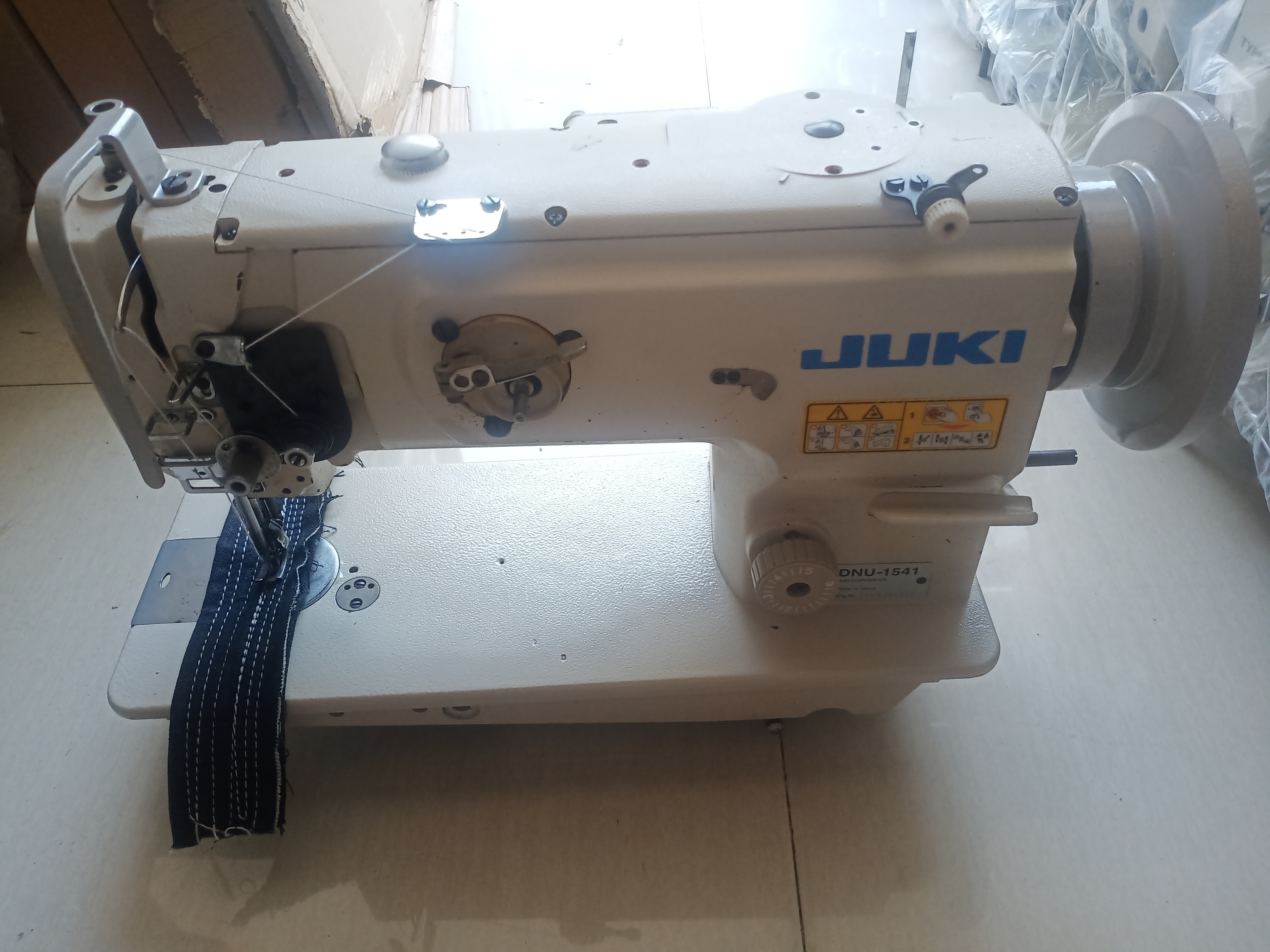 USED JUKIS 1541 WALKING FOOT HEAVY DUTY LEATHER SEWING MACHINE HEAVY DUTY TOP BOTTOM FEED LEATHER THICK SEWING MACHINE