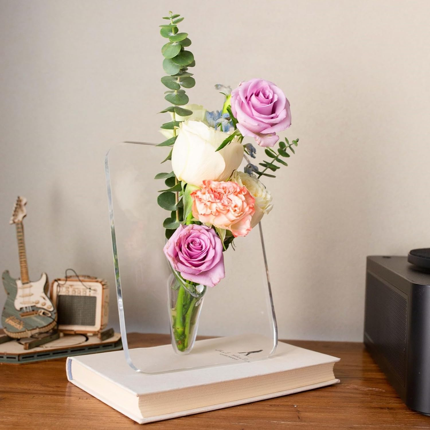 Photo Frame Shape Acrylic Flower Vase Minimalist Plastic Decorative Unique Vase for Centerpieces Bedroom Office Study Desktop