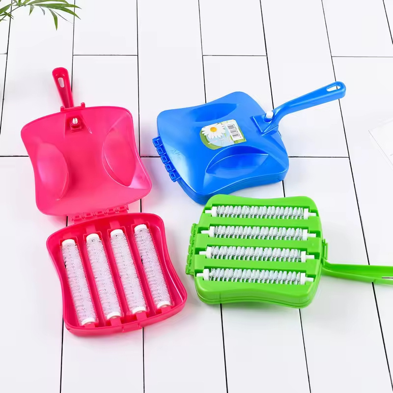 Sofa Carpet Debris Crumb Fur Pet Hair Cleaner Sweeper Roller Brush Cleaning Tools Table Carpet Cleaning Brush For Home