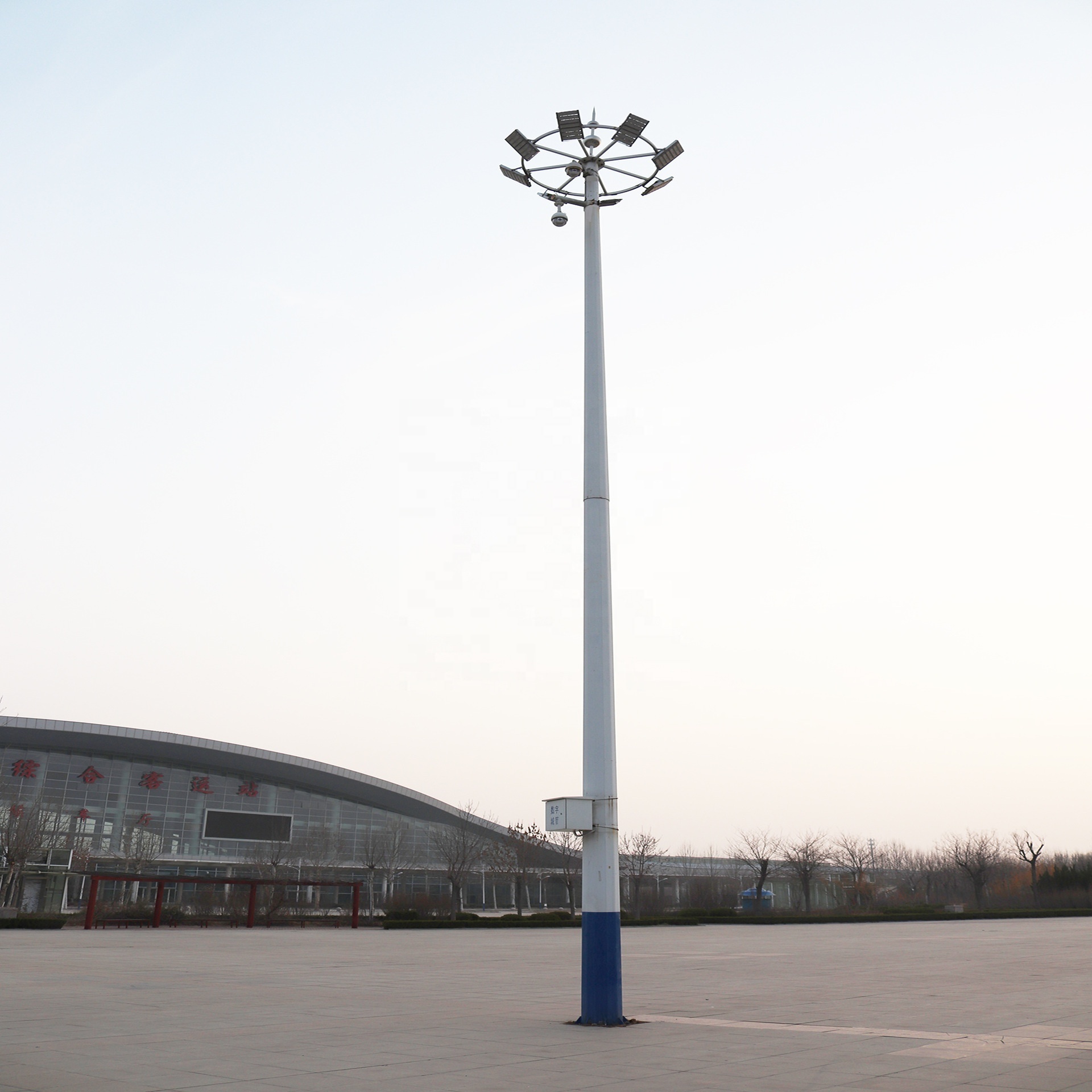 China Qualified Factory 30M hot dip Galvanized 15m 20m 25m 40m Transmission Tower High Solar Mast Lighting Poles