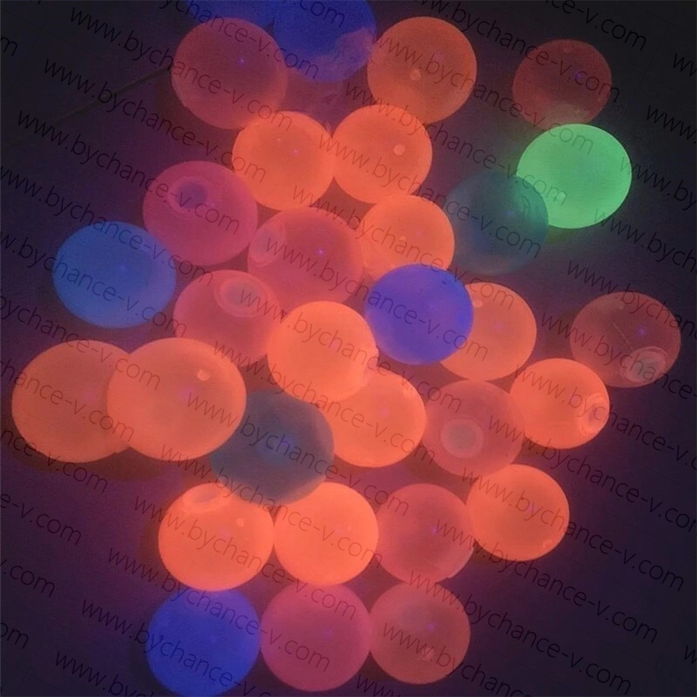 Internet popular fidget toy glow in the dark vent bouncy ball sticky to the ceiling and walls funny stress balls party games toy