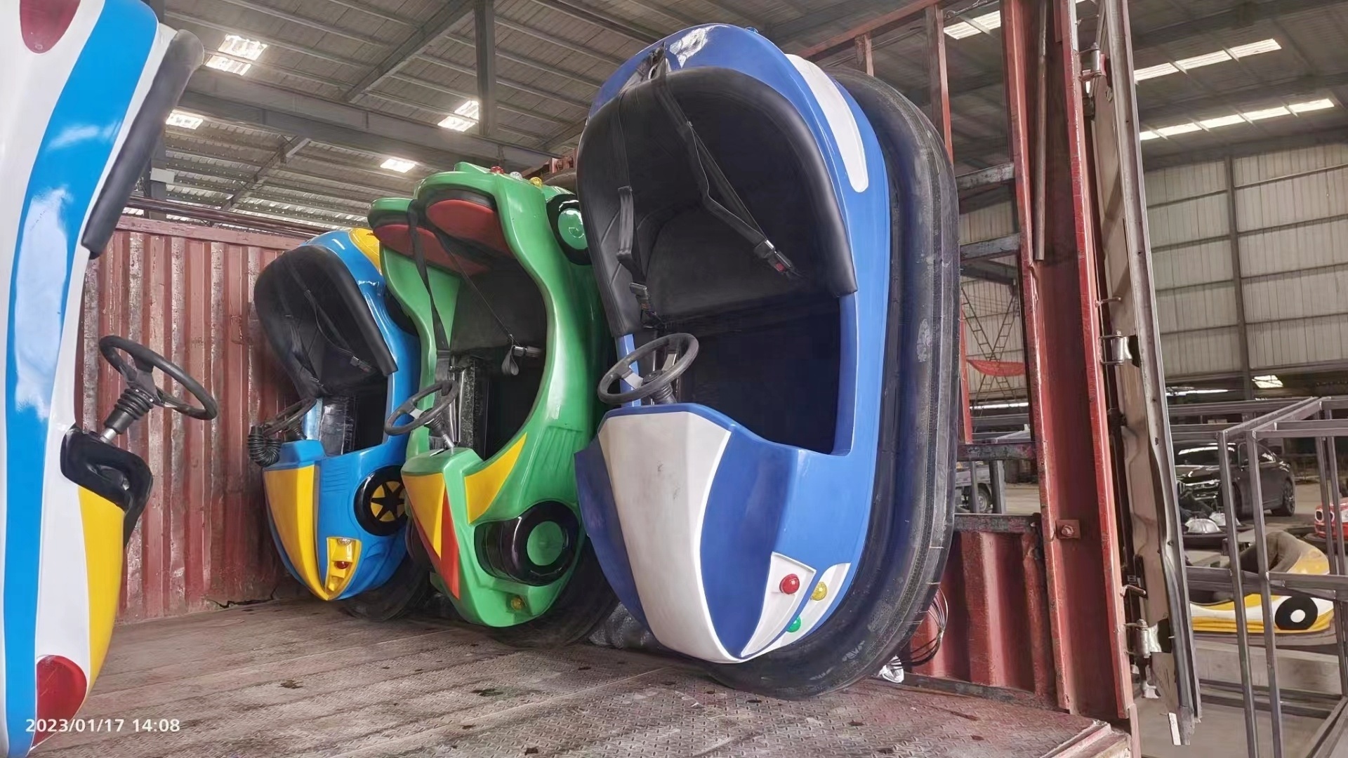 Amusement children battery amusement car outdoor square park parent-child  ride on electric bumper car for kids