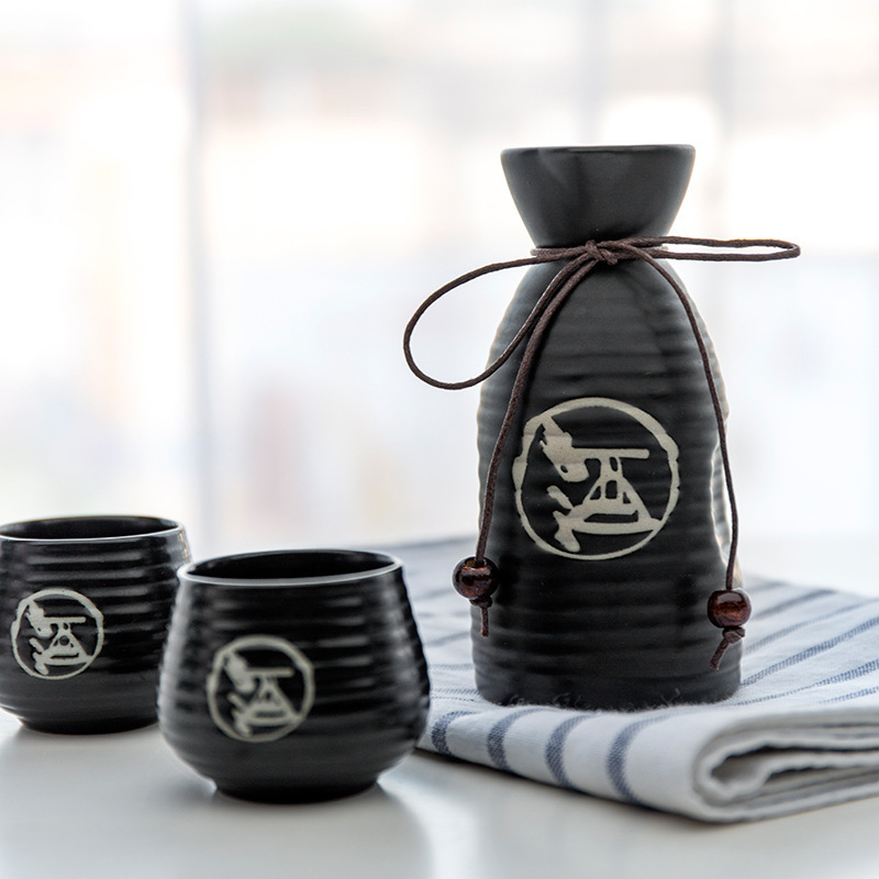 Japanese ceramic sake set cups bottle with lid vino warmer sets barrel rice wine tradicional flaschen dispenser warmer