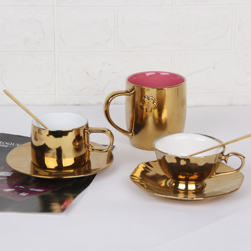 European style retro Ceramic Gold Coffee Cup mugs with gold handle porcelain cup with saucer luxury style tea table sets