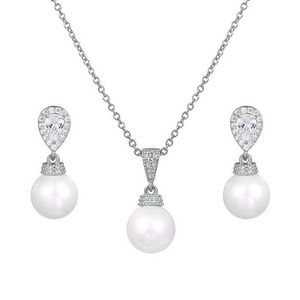 2022 Luxury Cubic Zircon Stones Pearl Pendant Necklace Earring Set Jewelry Set