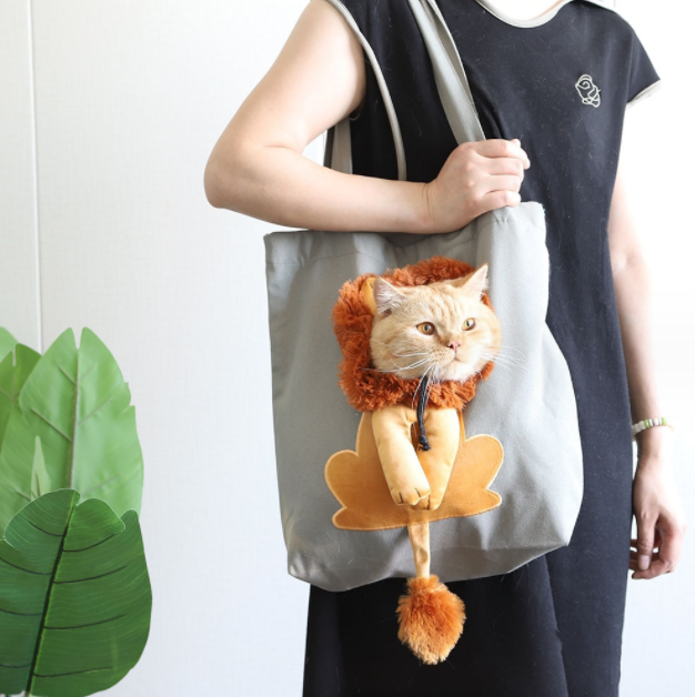 Outgoing Travel Pets Handbag Lion Design Pet Carriers Bag Portable Breathable Cat Bag