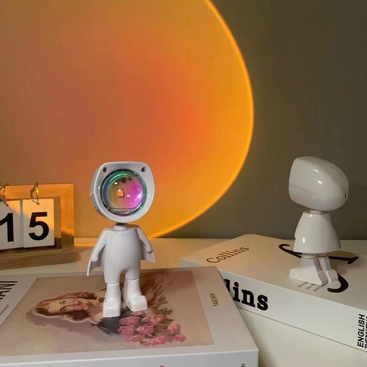 Rechargeable sunset projector robot  night light astronaut projector lights decoration Atmosphere lamp battery power Sunset lamp