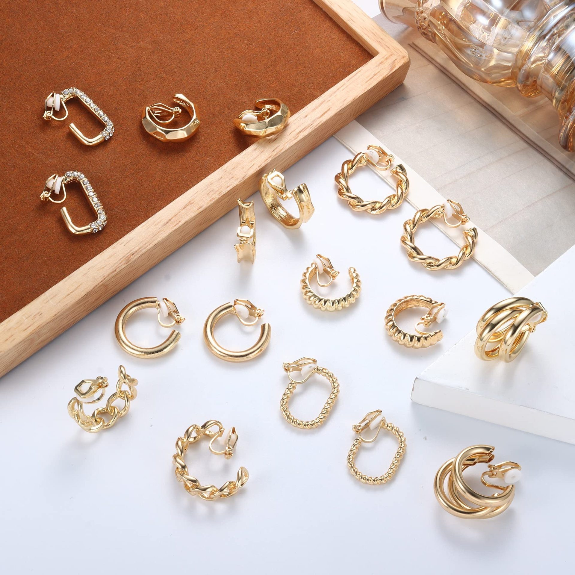 9Pairs Gold Clip on Hoop Earrings Retro Clip on Earrings Twist Triple Square Chunky Hoop Geometry Piercing Fake Earrings