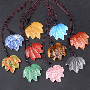 Natural Stone Pendants Maple Leaf Shape Healing Crystal Agate Stone Pendant Necklaces For Women Men Gifts