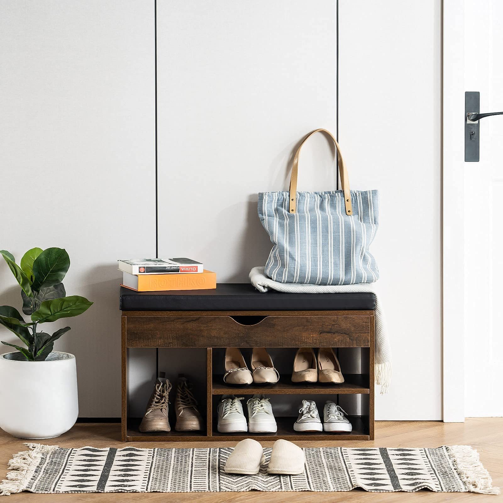 Shoe Storage Bench Entryway Bench with Flip Top Storage Space and Padded Cushion Wooden Shoe Bench for Entryway