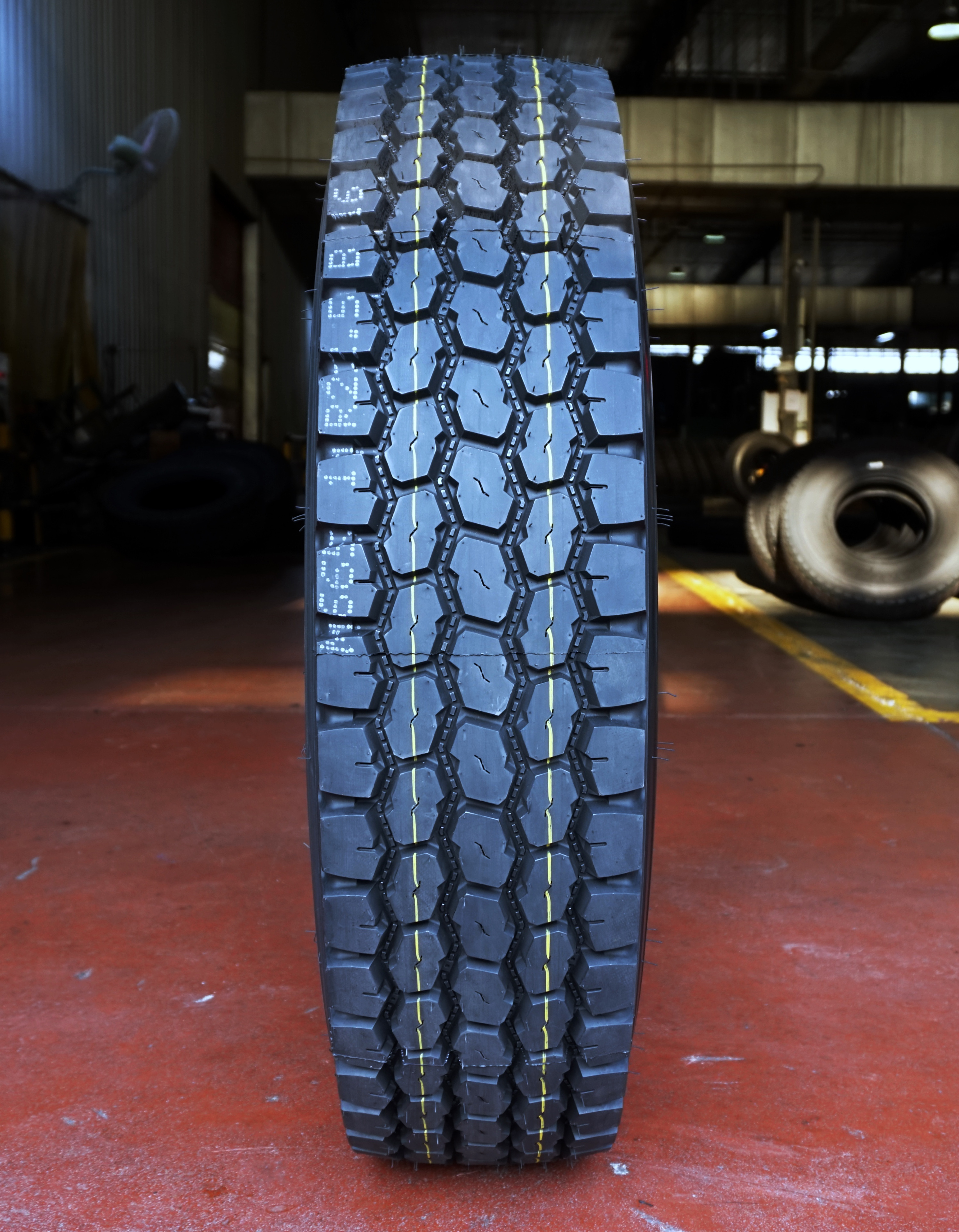 Made in China heavy duty truck tyres 315 80 r 22.5 385 65 22 5 cheap tires 11r22.5 12r22.5 truck tires 295 80 22.5 for sale