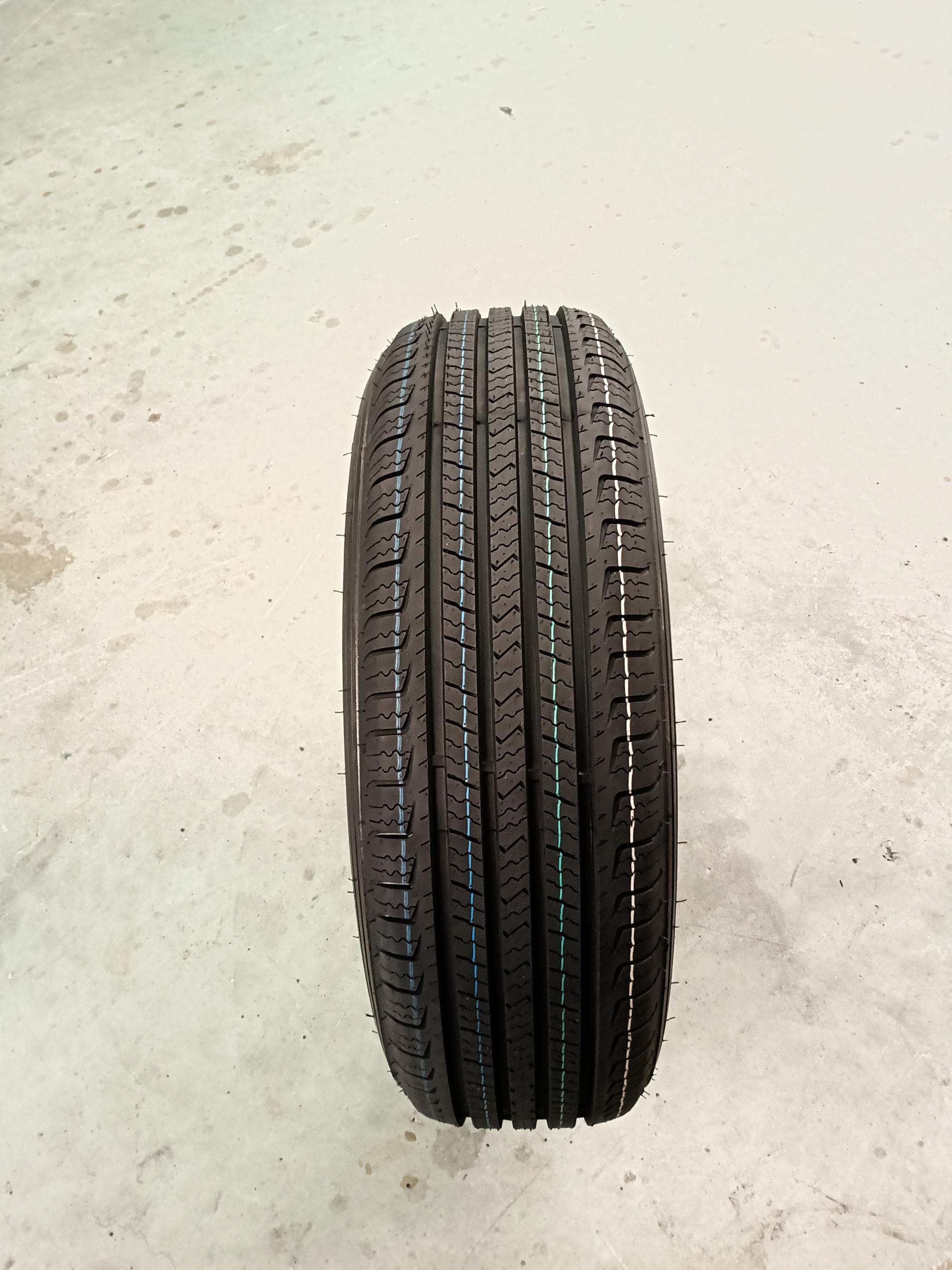 PCR Tire Car Tyres Manufacturer 15 16 17 195/65/R15 225 45 17 205 55 16 China Cheap Car Tire