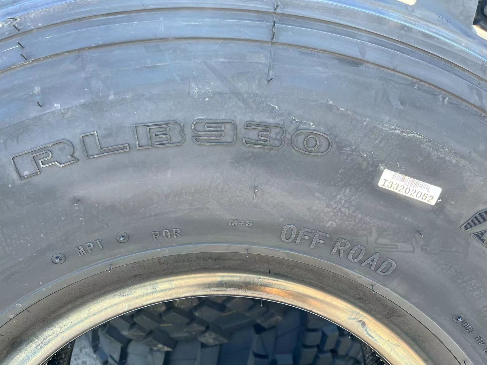 Aeolus Advance Double Coin brands 425/85R21 high quality truck tire off the road tyre