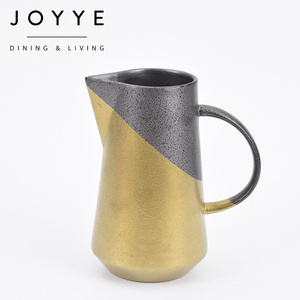 Joyye Luxury 1.6L Pitcher Speckled Reactive Glaze Serveware Gold Plated Milk Ceramic Jug