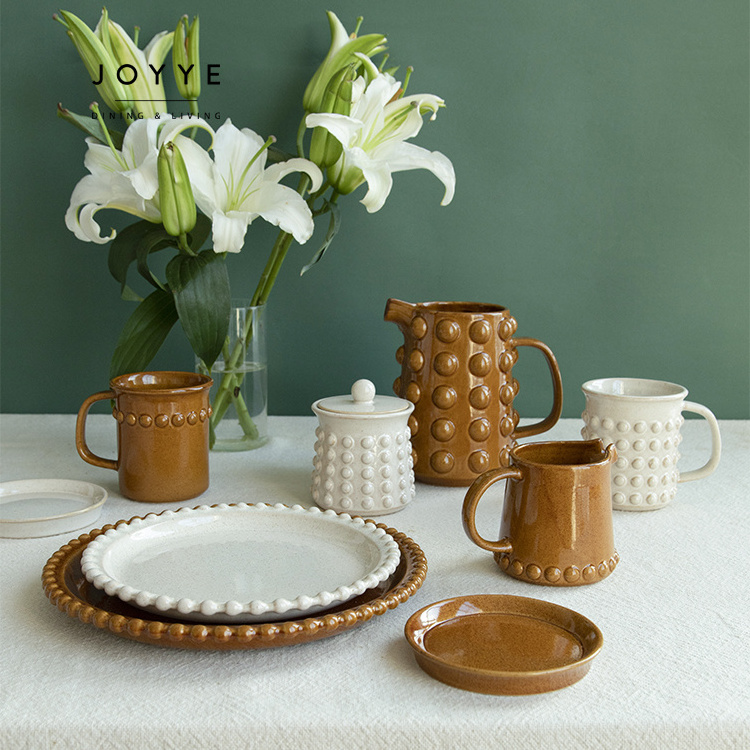 JOYYE Vintage Beige And Brown Debossed Ceramic Drinkware And Dinnerware Set With Tea Pot  / Coffee Mug Cup / Dinner Plate