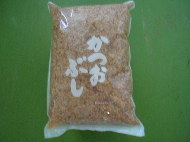 Japanese Export Flakes Bonito Tuna Fish Finer than HANAKASTUO Ideal for toppings and TSUKUDANI easier for the flavors