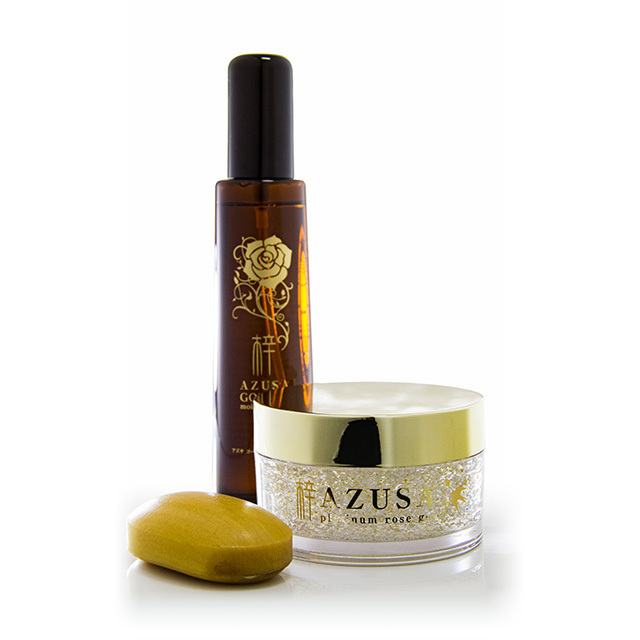 A gorgeous beauty cream with gold, silver, platinum and pearl extract to whiten the skin