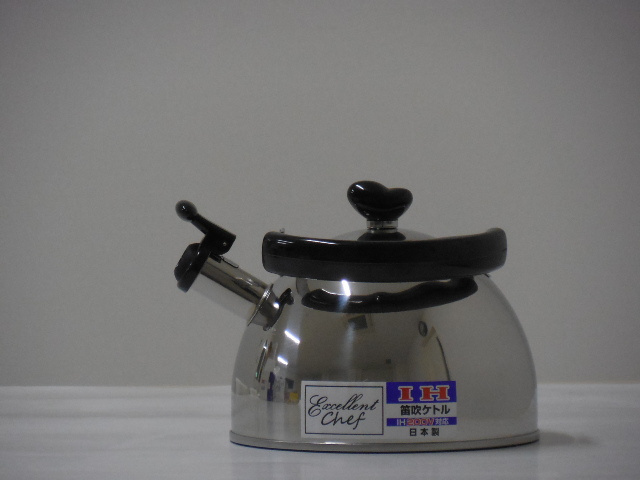 2.5l Japan various specifications black whistle stainless steel teapot