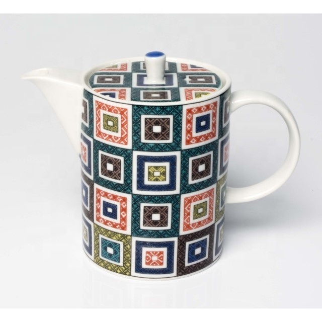 Hot Selling Kutani-ware Ceramic with Cute Treasure Designs Teapot Teapot SK-377 Takaradukushi