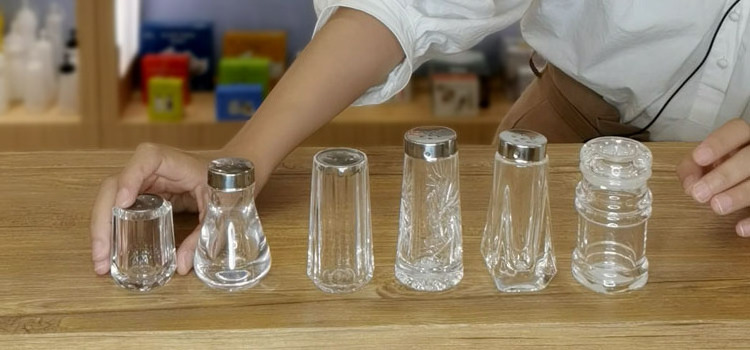 Acrylic Clear salt and Pepper Shaker for Restaurant/Hotel/Deli