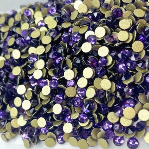 Wholesale utmost shiny Tanzanite non hot fix nail art stone gold foiled 2088